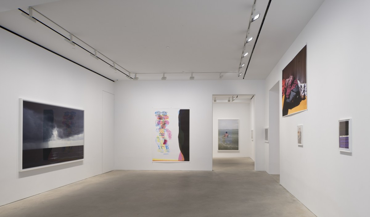 Installation view, Wolfgang Tillmans , David Zwirner, Hong Kong, 2018 © Wolfgang Tillmans. Courtesy David Zwirner, New York, London, Hong Kong (3)